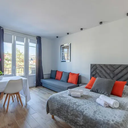 Sleeps 4 With Terrace, 500m Place Morny Deauville